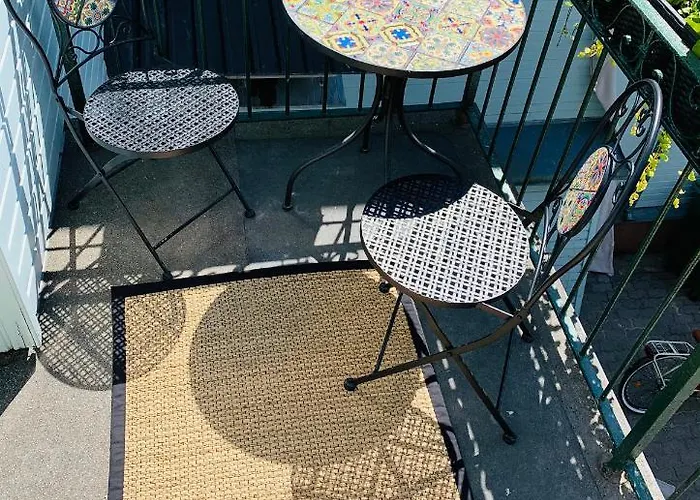 Rueuetli Residents Apartmán *