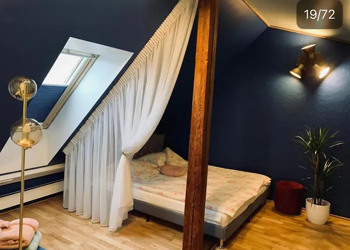 Rueuetli Residents פארנו